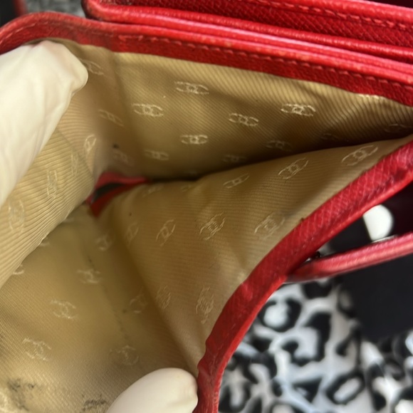 CHANEL Red Caviar Leather CC Logo Sevruga Caviar Wallet bifold box card Auth. - Picture 15 of 17